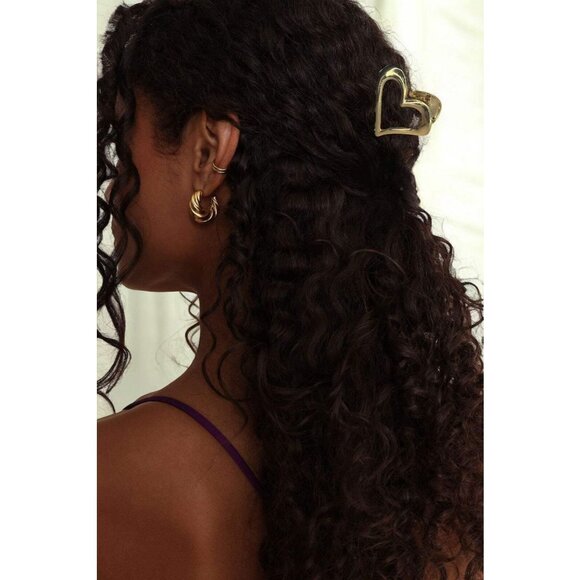 SINGLE METAL HEART CLAW CLIP (SILVER) - Picture 2 of 5